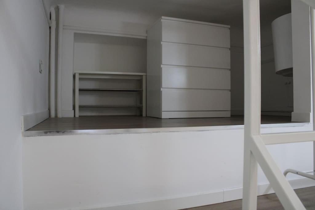 Piccolo Loft A Due Passi Dal Castello Lägenhet Milano Exteriör bild